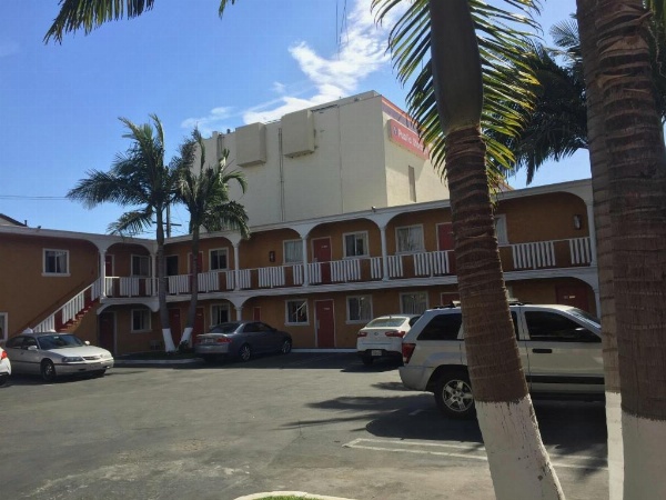 Paradise Inn & Suites image 13